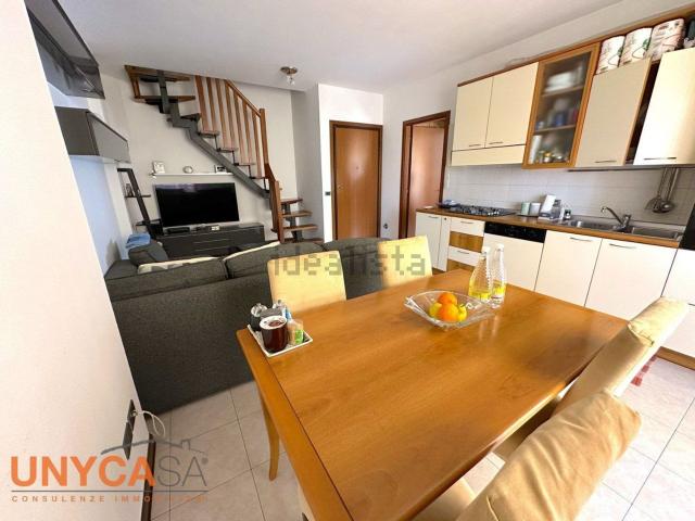 Appartamento in vendita di 100 m² in Via Scapacchiò