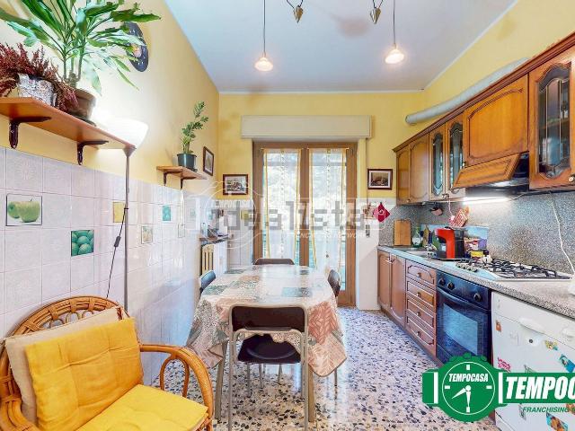 Appartamento in vendita di 100 m² in Via Schiappadoglie