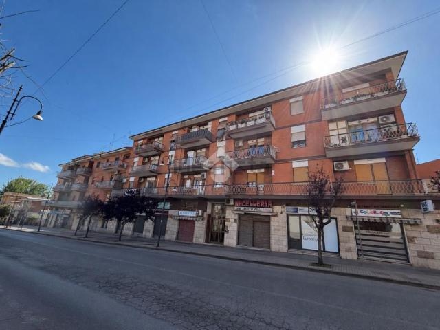Appartamento in vendita di 100 m² in Via Sebastiano Silvestri, 158