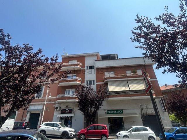 Appartamento in vendita di 100 m² in Via Sebastiano Silvestri