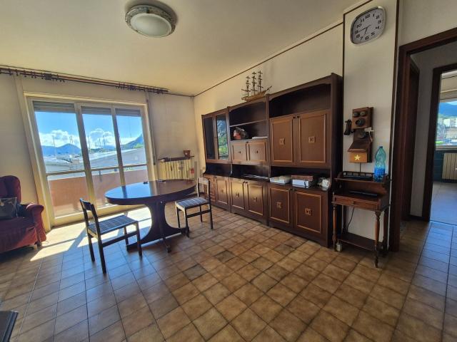 Appartamento in vendita di 100 m² in Via Stampa