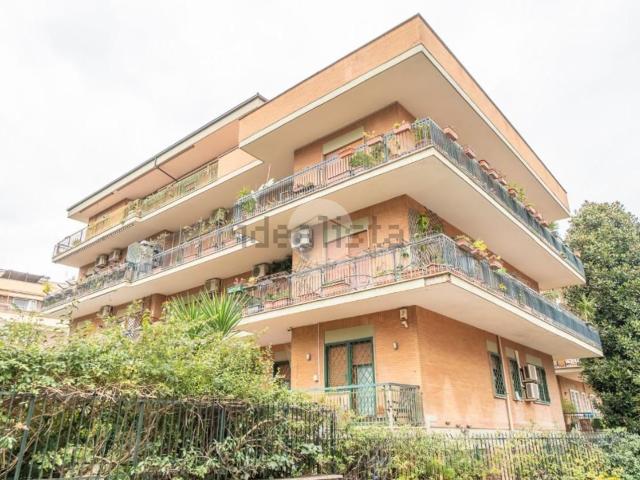 Appartamento in vendita di 100 m² in Via Suvereto, 247