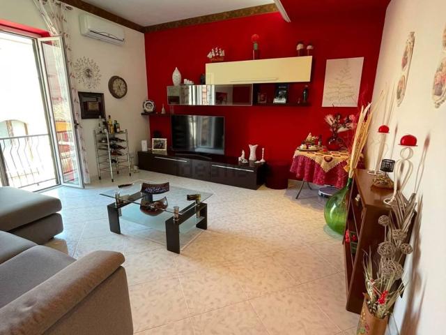 Appartamento in vendita di 100 m² in Via Suor Maria Boscarino, 1