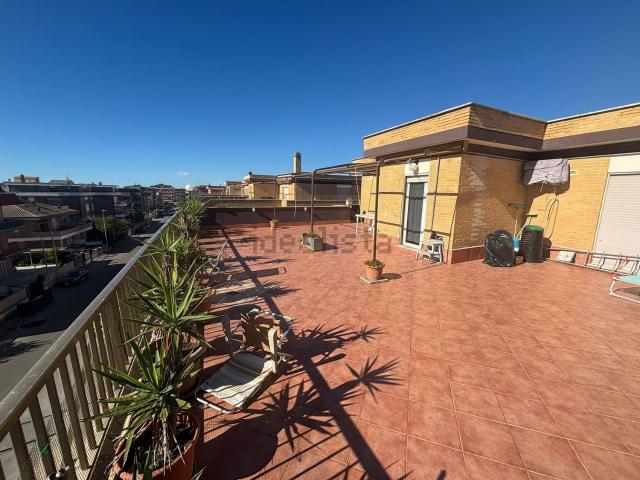 Appartamento in vendita di 100 m² in Via Svezia, 165