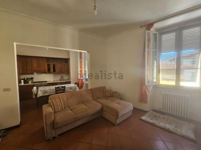 Appartamento in vendita di 100 m² in Via P. A. del Corona, 72