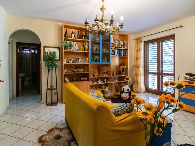 Appartamento in vendita di 100 m² in Via Pozzo, 75