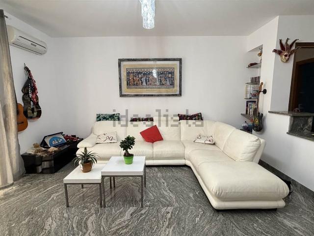 Appartamento in vendita di 100 m² in Via Po