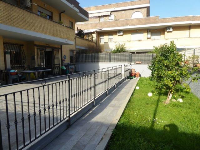 Appartamento in vendita di 100 m² in Via Pompilia