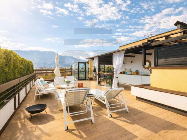 Appartamento in vendita di 100 m² in Via Positano