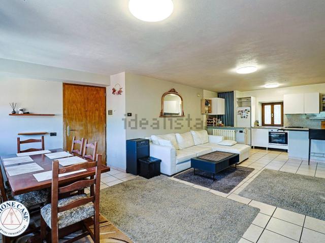 Appartamento in vendita di 100 m² in Via Patrioti, 12