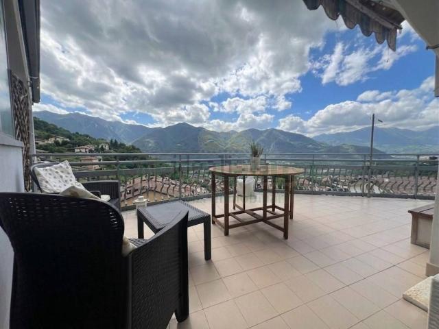 Appartamento in vendita di 100 m² in Via Palazzo Parisi