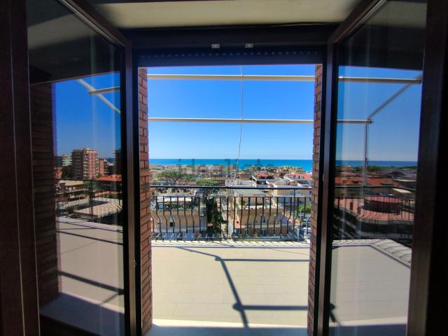 Appartamento in vendita di 100 m² in Via Palo Laziale