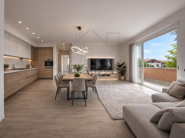 Appartamento in vendita di 100 m² in Via Palugana Lunga Nord