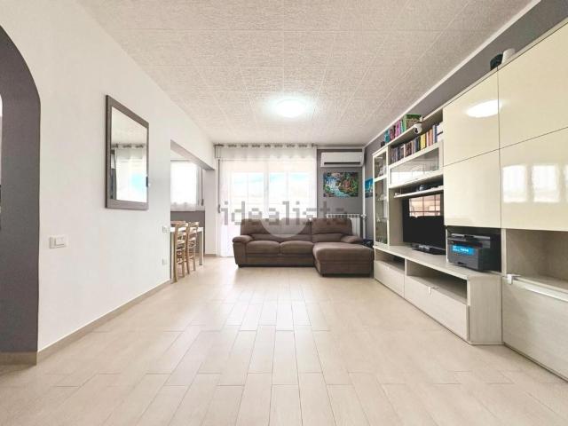 Appartamento in vendita di 100 m² in Via Panfilo Nuvolone, 47