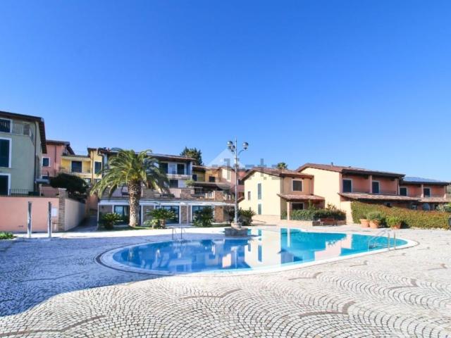 Appartamento in vendita di 100 m² in Via Panoramica, 34