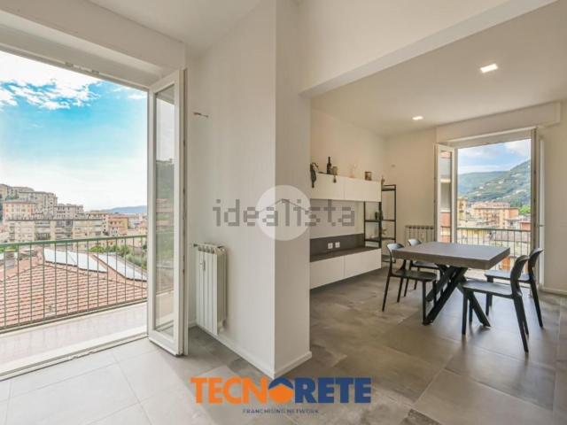 Appartamento in vendita di 100 m² in Via Paolo Bentivoglio, 70