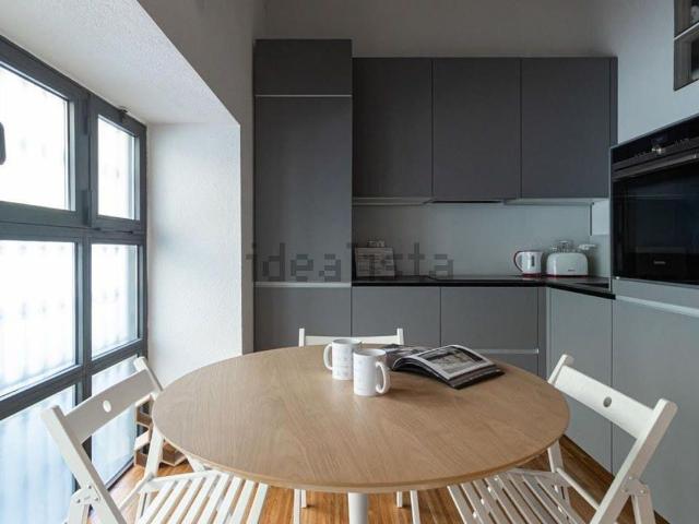 Appartamento in vendita di 100 m² in Via Paolo Frisi, 8