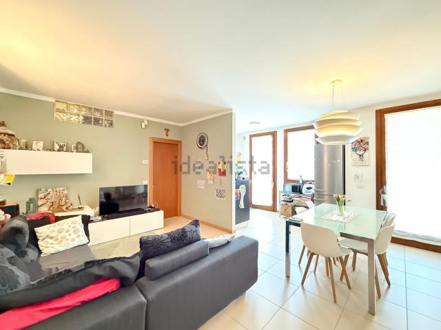 Appartamento in vendita di 100 m² in Via Papa Giovanni XXIII, 13