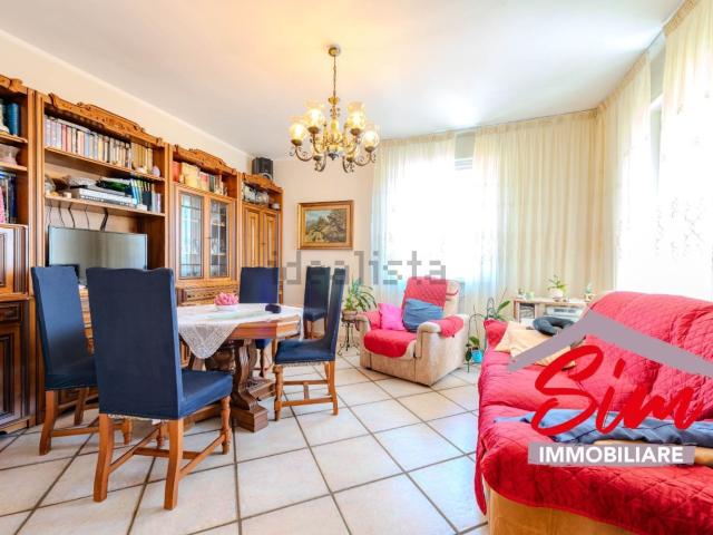 Appartamento in vendita di 100 m² in Via Papa Giovanni XXIII