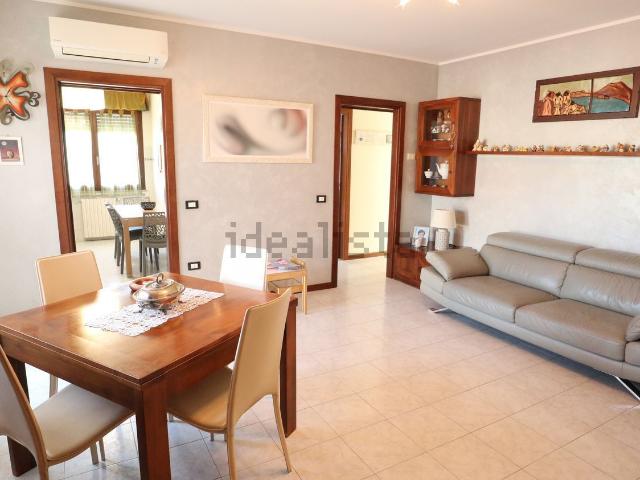 Appartamento in vendita di 100 m² in Via Parma, 43