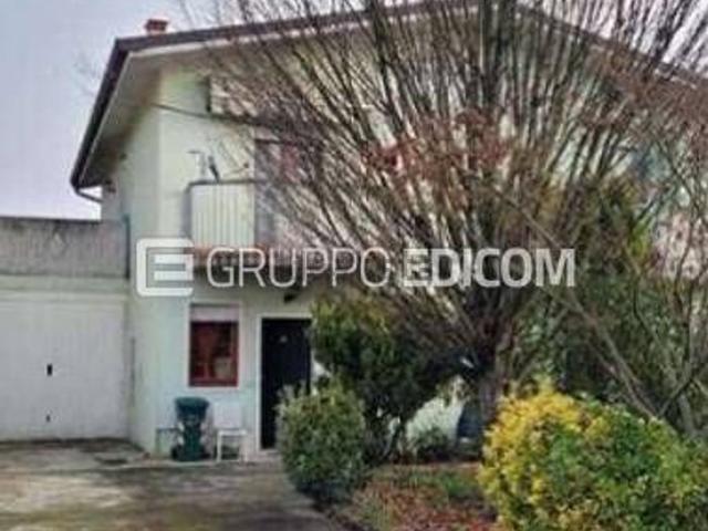 Appartamento in vendita di 100 m² in Via Parmala