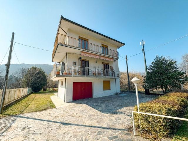 Appartamento in vendita di 100 m² in Via per Armeno, 32