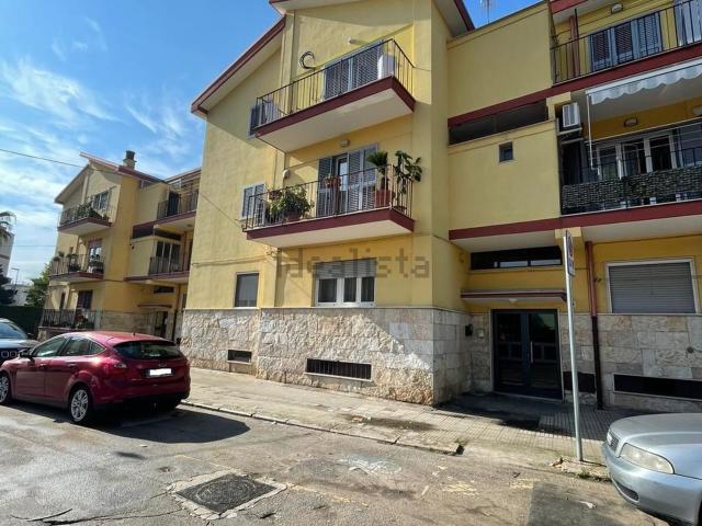 Appartamento in vendita di 100 m² in Via per Caprera