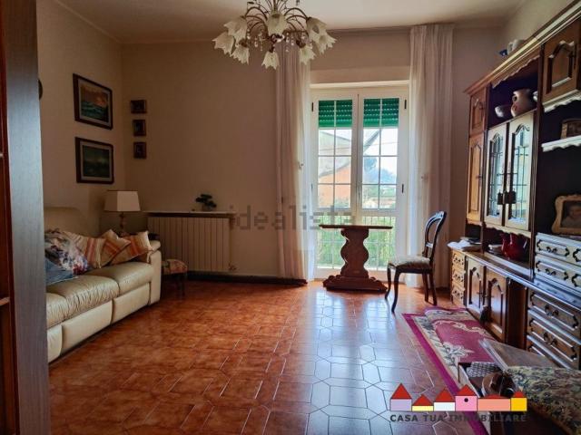 Appartamento in vendita di 100 m² in Via Perla