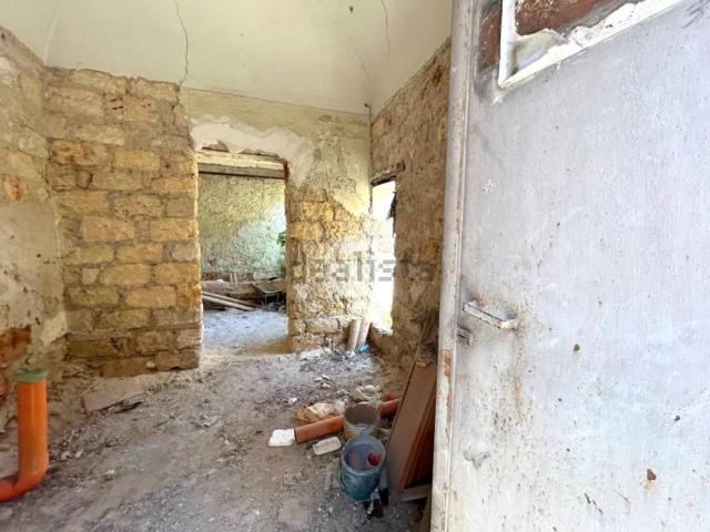 Appartamento in vendita di 100 m² in Via Perpignano, 129