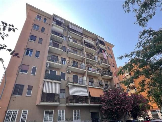 Appartamento in vendita di 100 m² in Via Piero Colonna