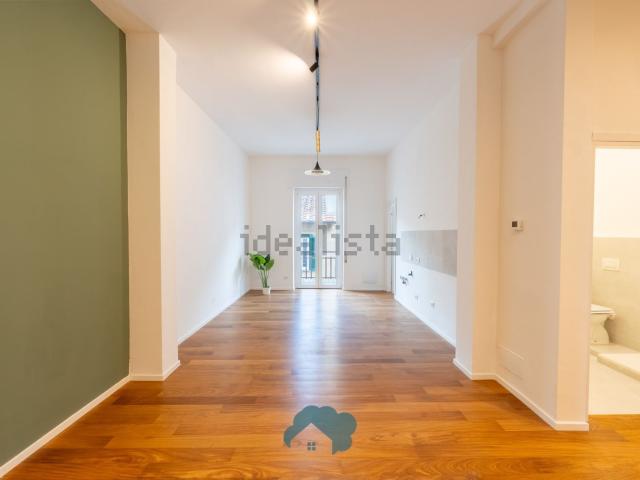 Appartamento in vendita di 100 m² in Via Pierantonio Petrini