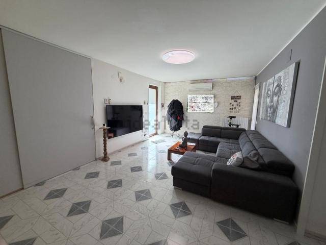 Appartamento in vendita di 100 m² in Via Pietà, 133
