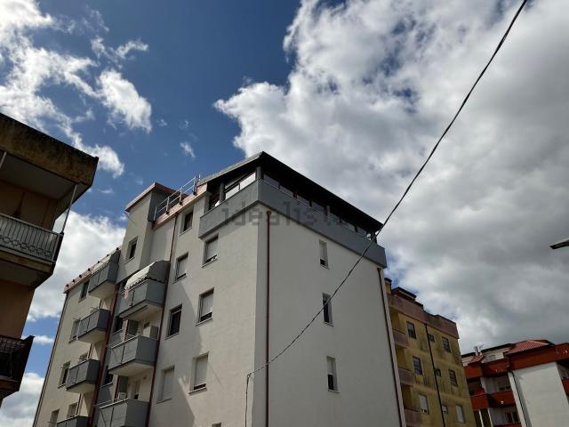 Appartamento in vendita di 100 m² in Via Pietro Borrotzu, 17
