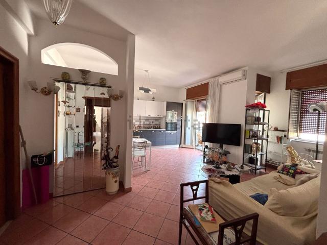 Appartamento in vendita di 100 m² in Via Pietro Giannone, 33