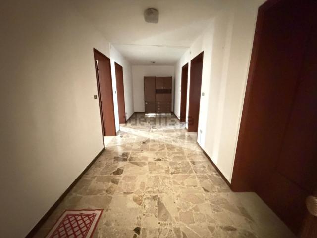 Appartamento in vendita di 100 m² in Via Pinzon