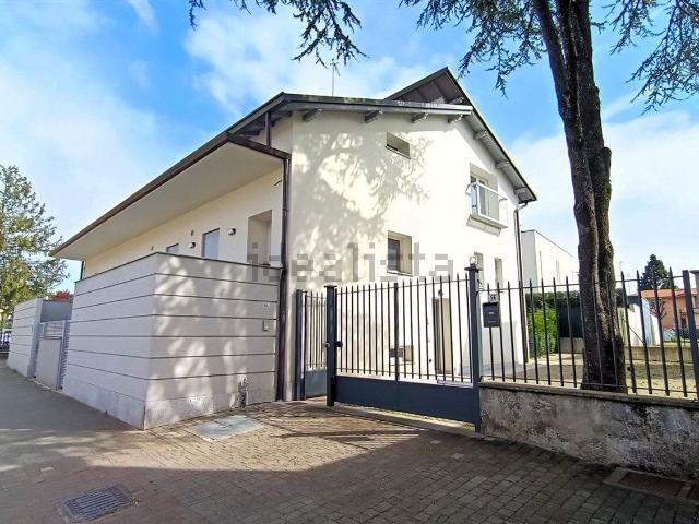 Appartamento in vendita di 100 m² in Via Principale, 56