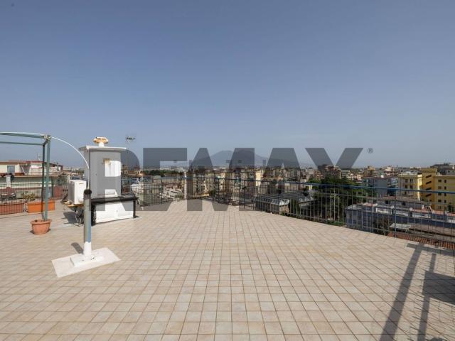 Appartamento in vendita di 100 m² in Via Principe di Piemonte, 54