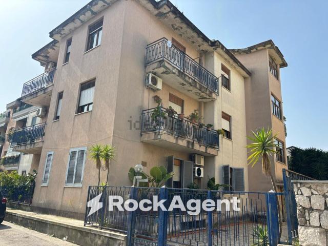 Appartamento in vendita di 100 m² in Via Provinciale Teverola Casaluce
