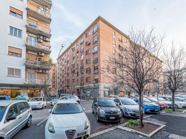 Appartamento in vendita di 100 m² in Via Publio Valerio