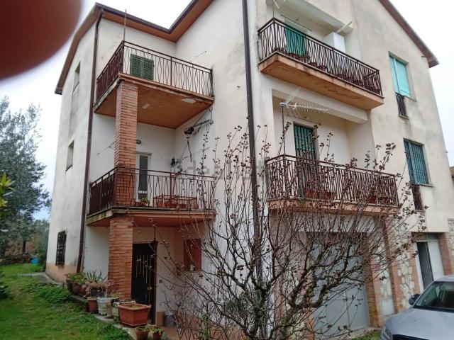Appartamento in vendita di 100 m² in Via Quadrelletto