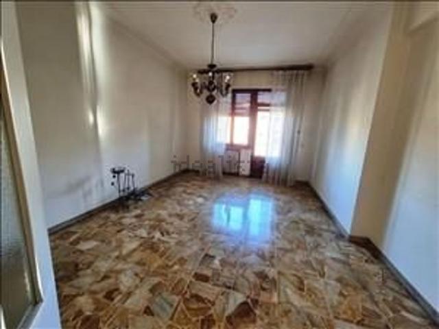 Appartamento in vendita di 100 m² in Via Quinto Settano, 53100