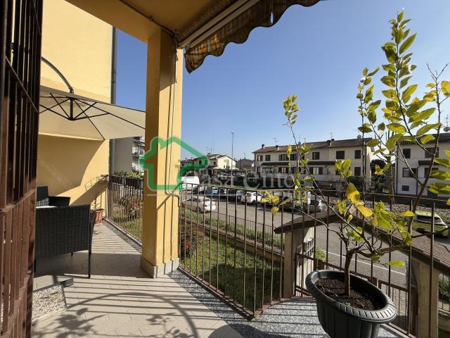 Appartamento in vendita di 100 m² in Via R. Cocchi