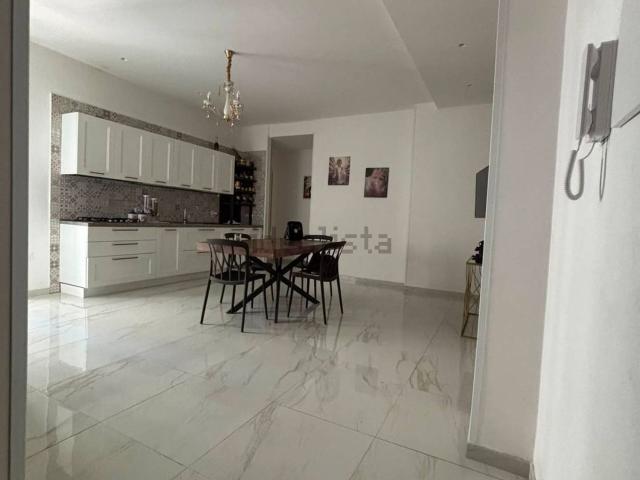 Appartamento in vendita di 100 m² in Via Rocco Galdieri