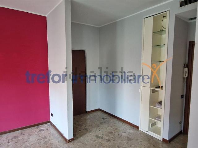 Appartamento in vendita di 100 m² in Via Rodolfo Morandi, 2