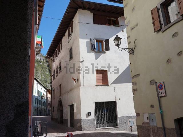 Appartamento in vendita di 100 m² in Via Roma