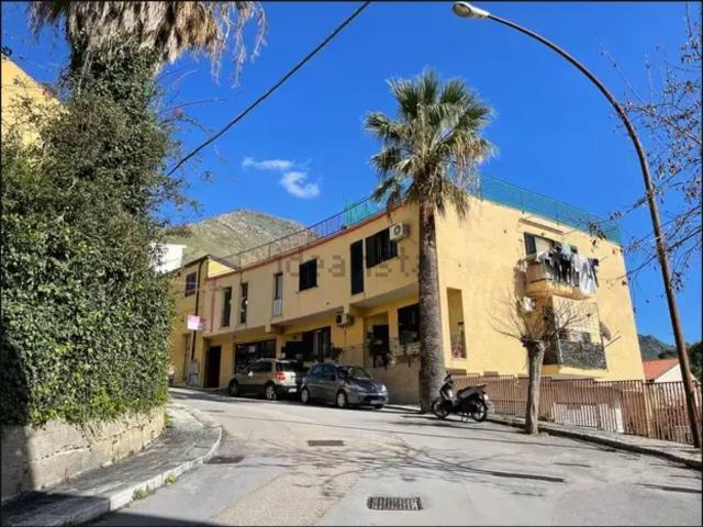 Appartamento in vendita di 100 m² in Via Roma