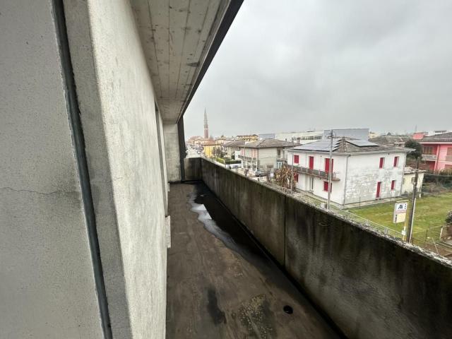 Appartamento in vendita di 100 m² in Via Roma, 107