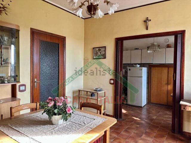 Appartamento in vendita di 100 m² in Via Roma, 121