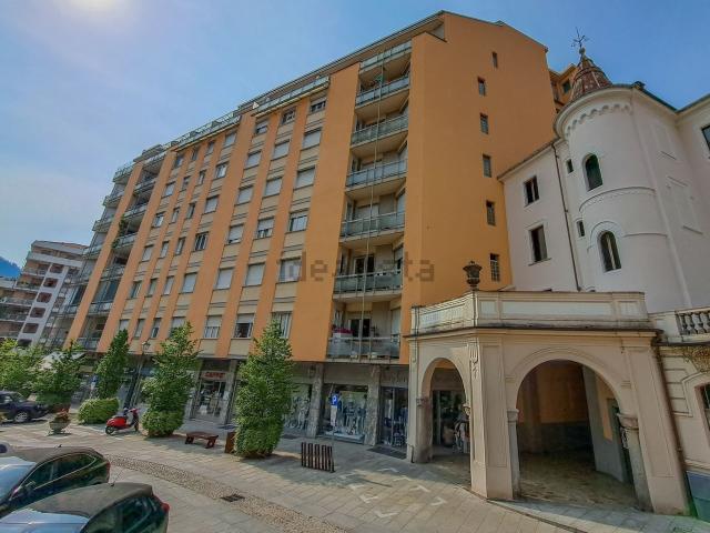 Appartamento in vendita di 100 m² in Via roma