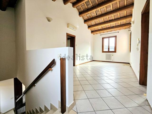Appartamento in vendita di 100 m² in Via Rosa